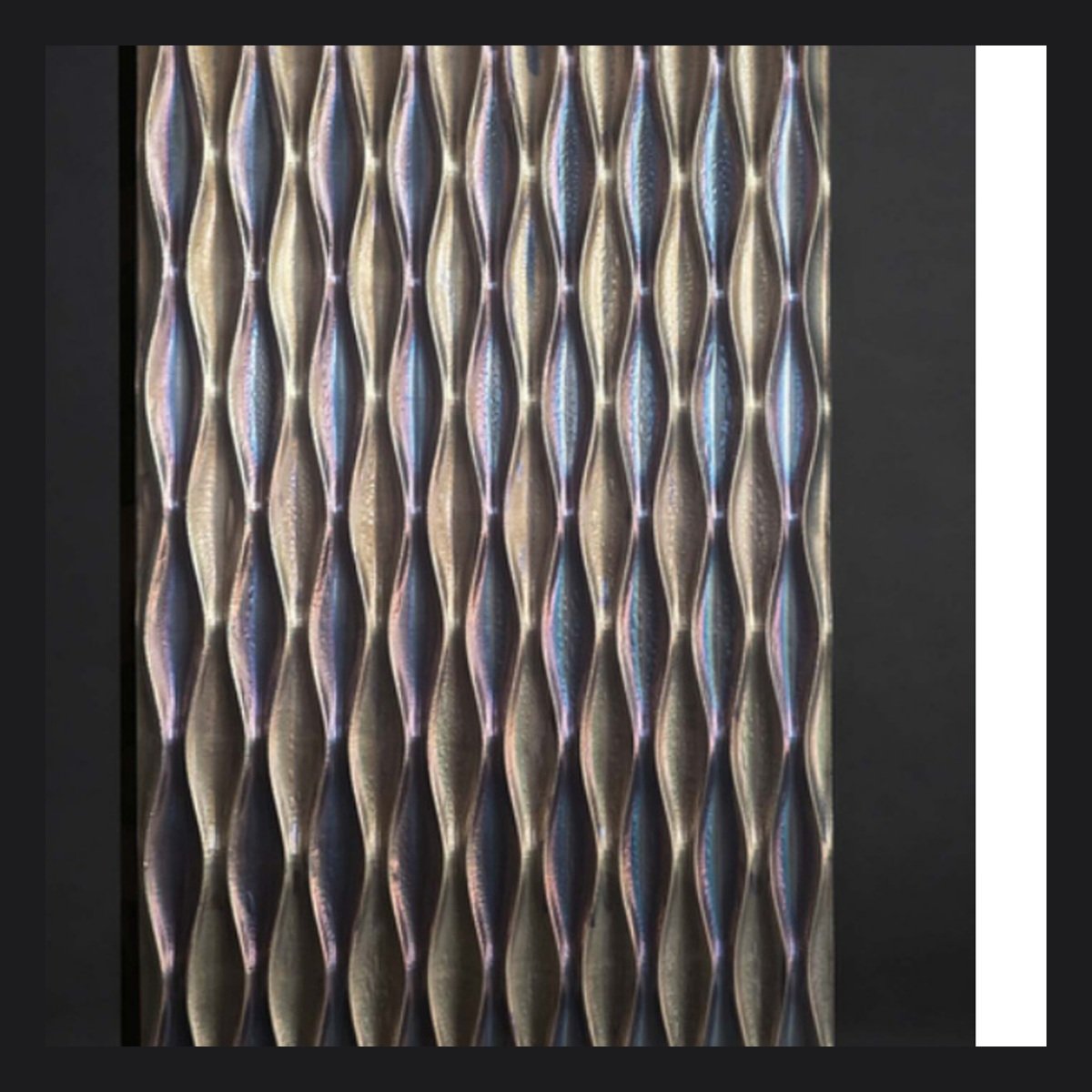 Fluid Wave Panel